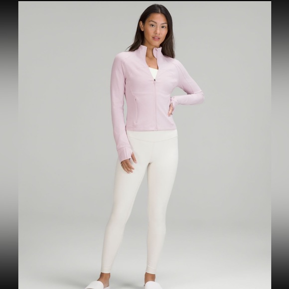 Lululemon Nulu Cropped Define Jacket - Picture 2 of 8